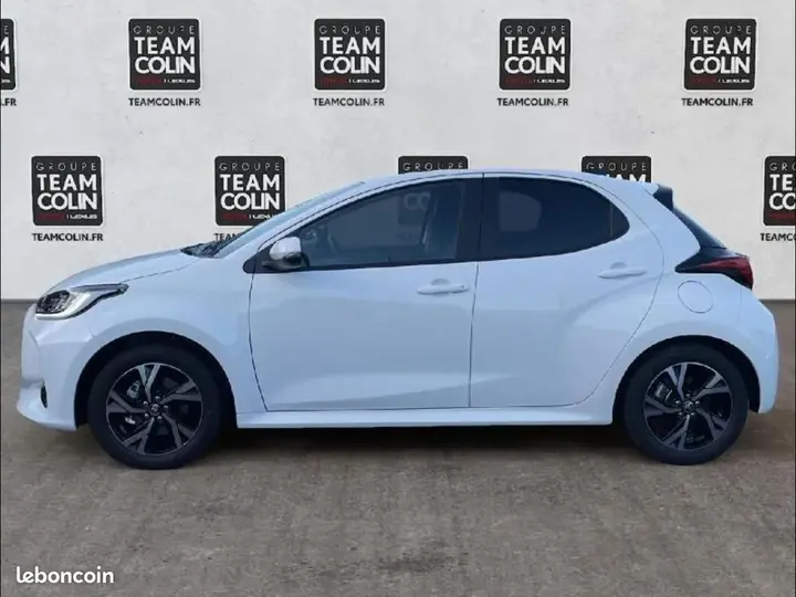 Toyota Yaris 2025 photo 2