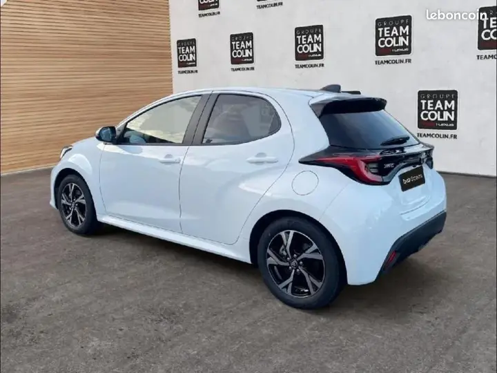 Toyota Yaris 2025 photo 3