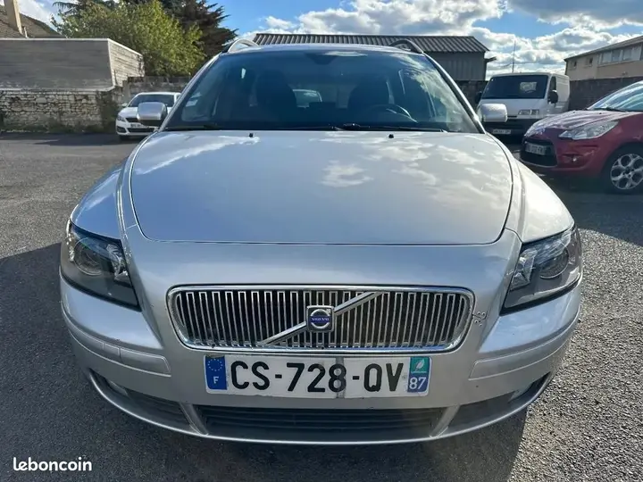 Volvo V50 2006 photo 2