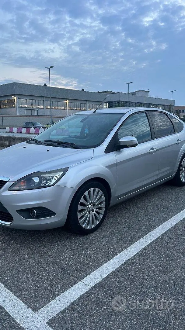 Ford Focus 2009 photo 3