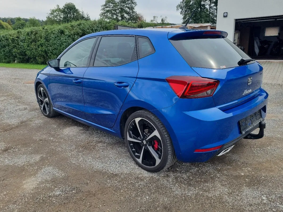 Seat Ibiza 2023 photo 2