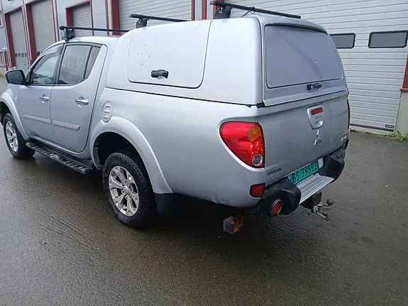 Mitsubishi L200 2012 photo 3
