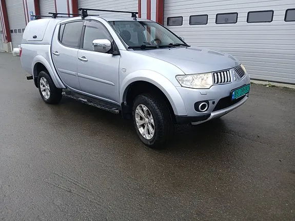 Mitsubishi L200 2012 photo 4
