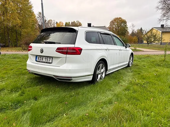 Volkswagen Passat 2016 photo 2