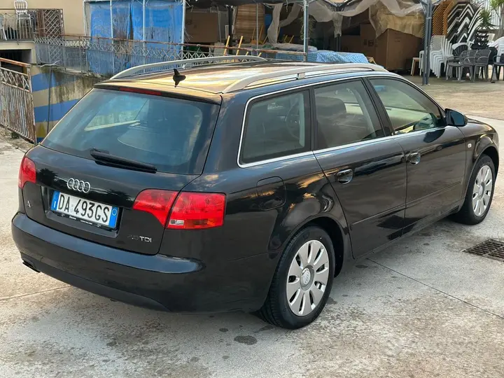 Audi A4 2006 photo 2
