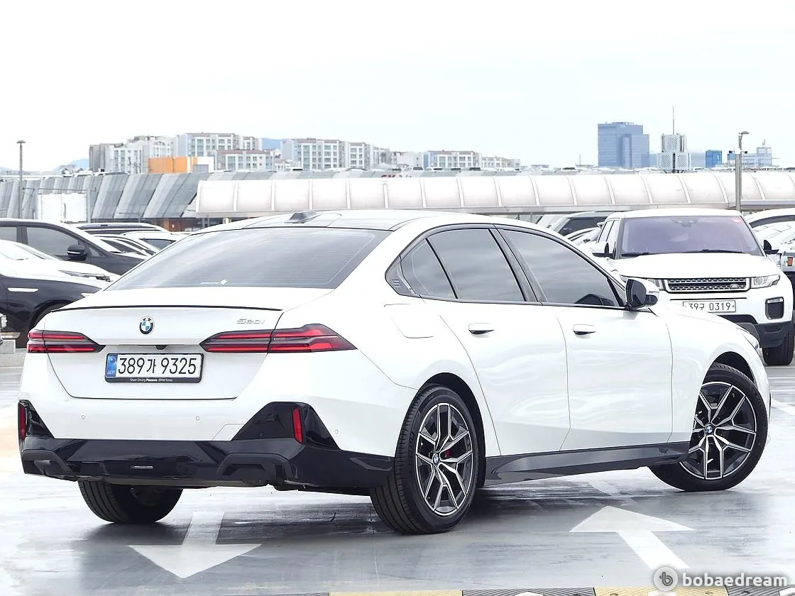BMW 520I 2026 photo 3