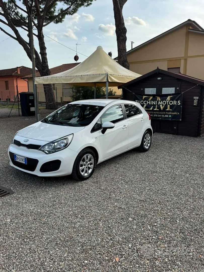 Kia Rio 2012 photo 4