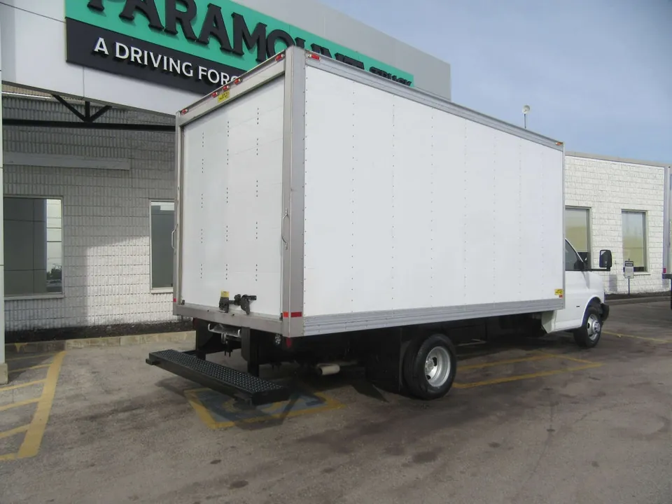 Chevrolet 3500 2023 photo 3