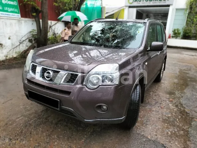 Nissan X-Trail 2013 photo 2