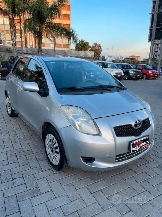 Toyota Yaris 2006 photo 3