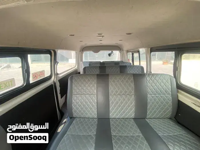 Toyota Hiace 2016 photo 2