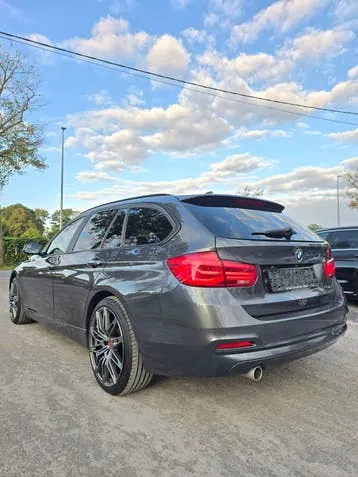 BMW 3 Series 2019 photo 3