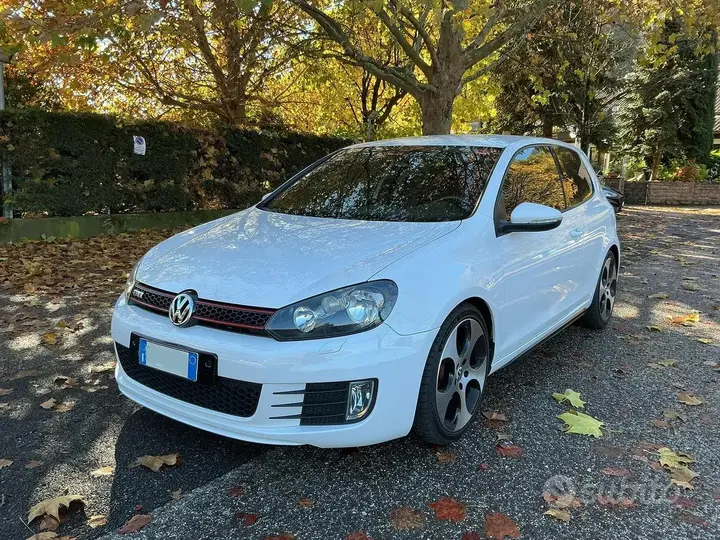 Volkswagen Golf 2009 photo 2
