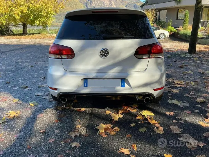 Volkswagen Golf 2009 photo 3