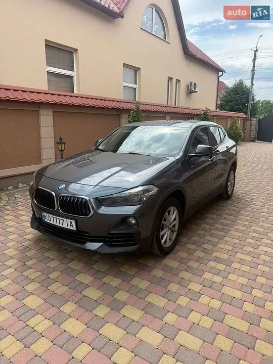 BMW X2 2018 photo 2