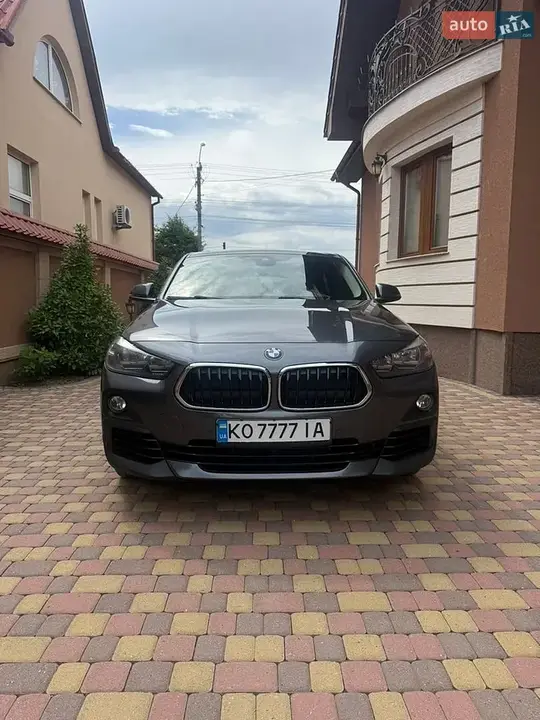 BMW X2