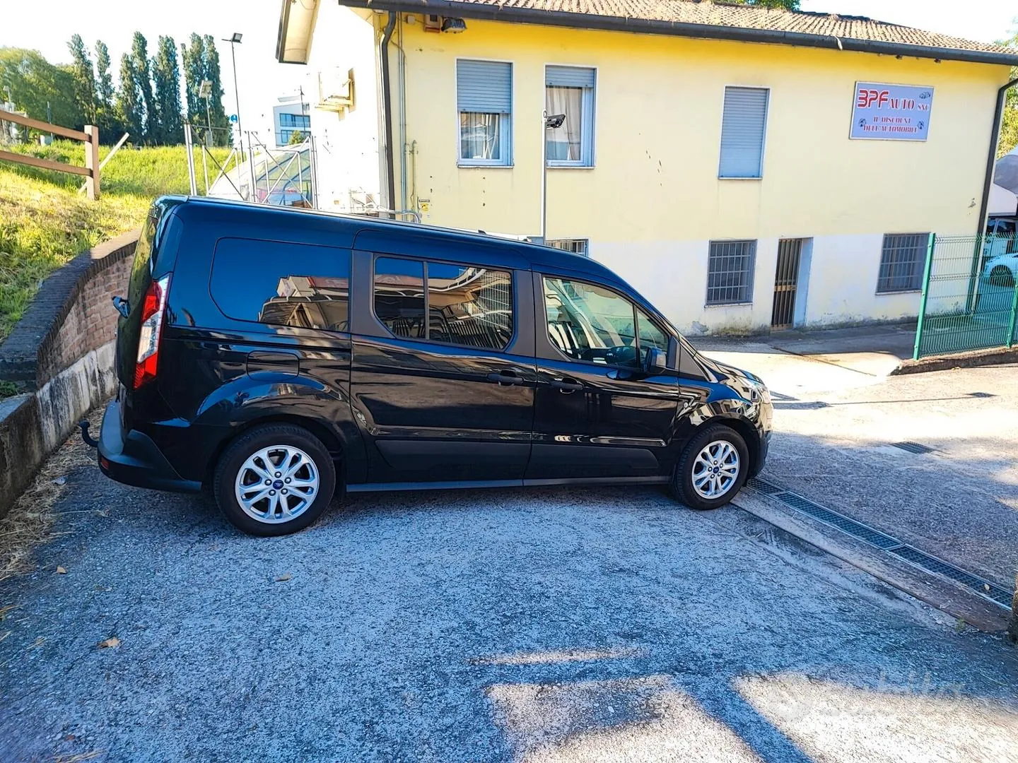 Ford Grand Tourneo Connect