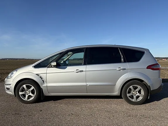 Ford S-Max 2012 photo 3