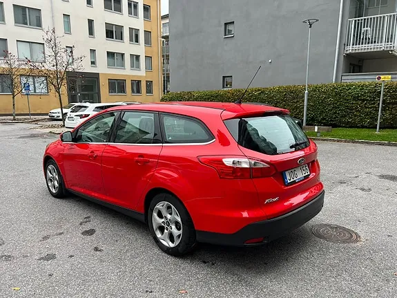 Ford Focus 2013 photo 3