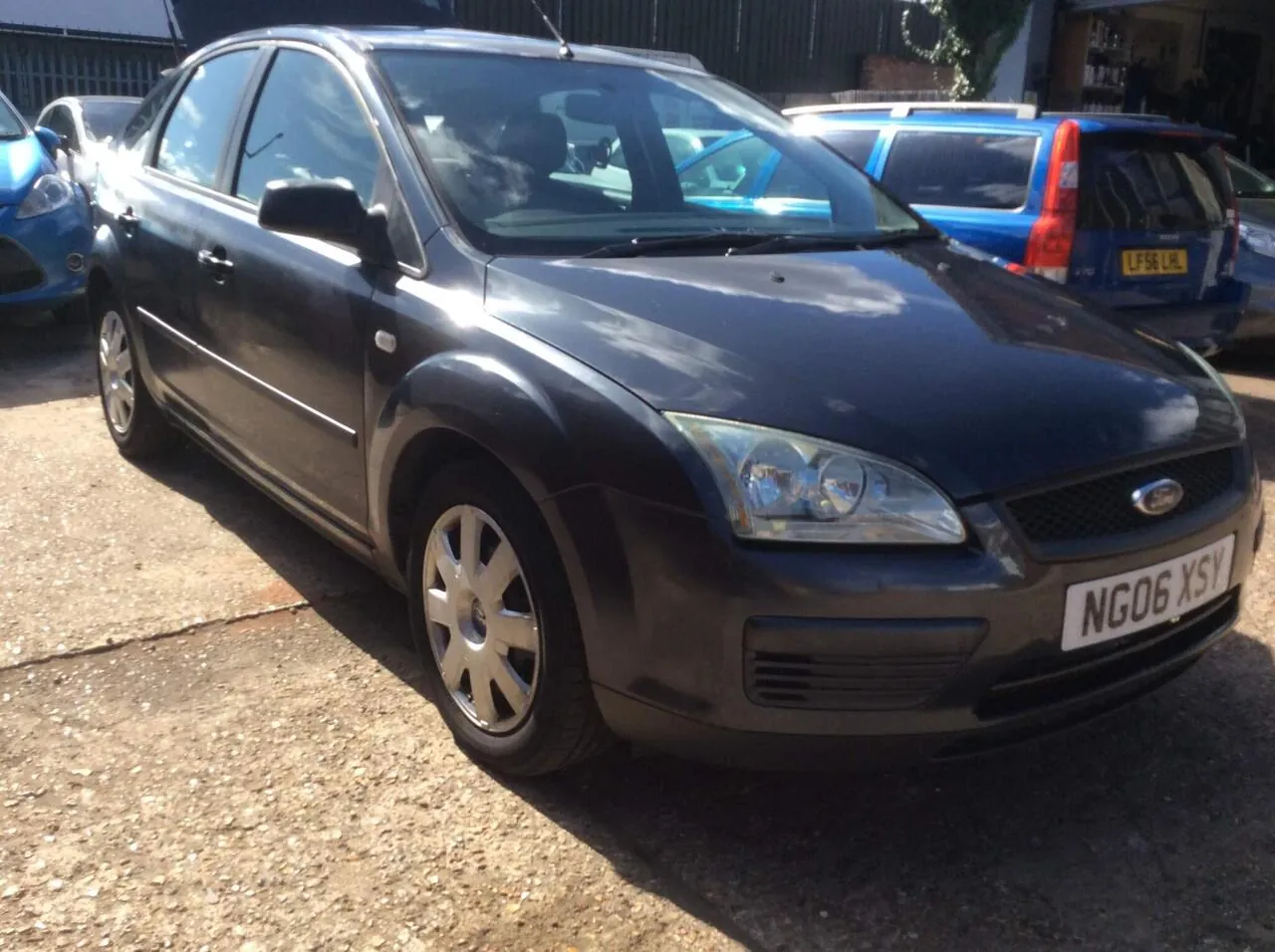 Ford Focus 2006 photo 2