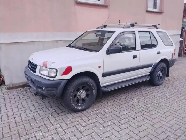 Opel Frontera