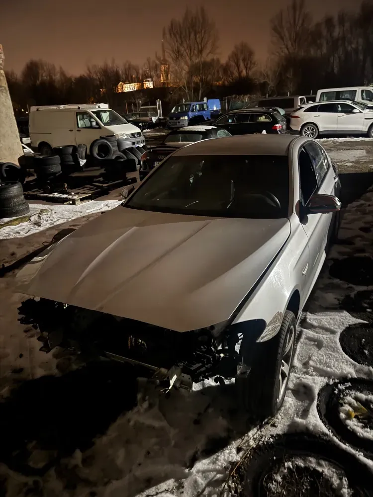 BMW 5 Series 2014 photo 2