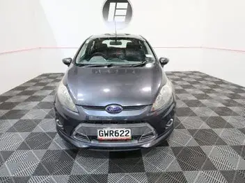 Ford Fiesta 2013 photo 3