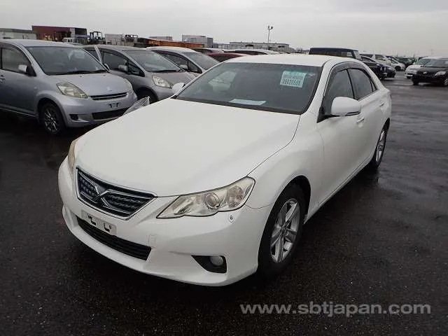 Toyota Mark X 2012 photo 2