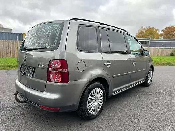 Volkswagen Touran 2007 photo 3