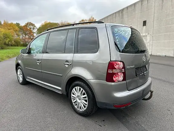 Volkswagen Touran 2007 photo 4