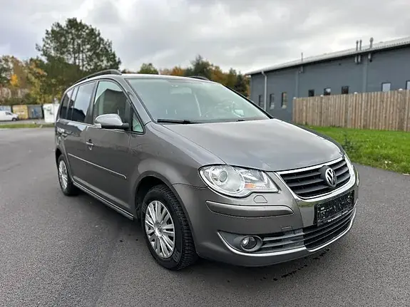 Volkswagen Touran 2007 photo 2