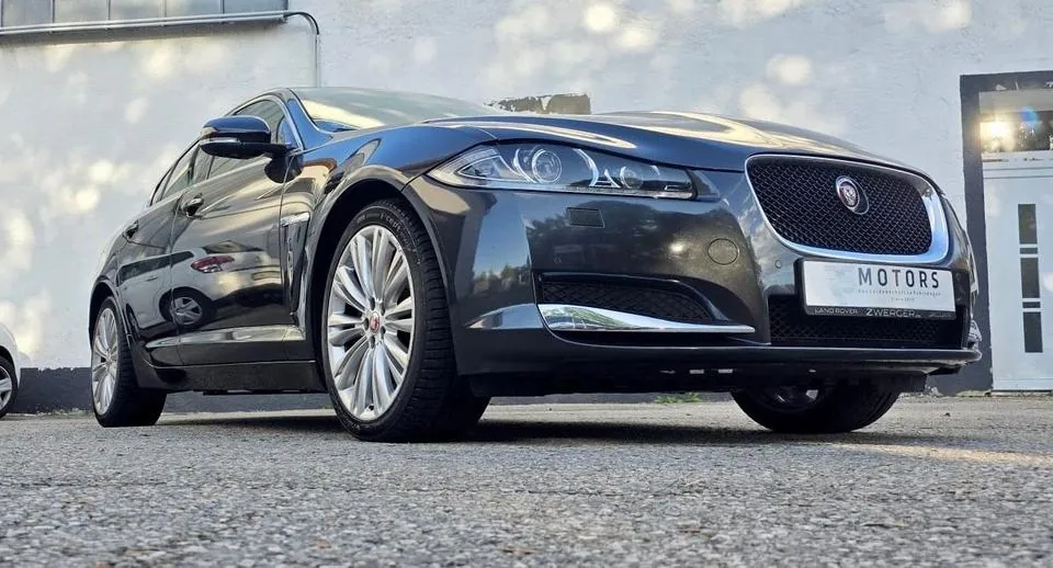 Jaguar Xf