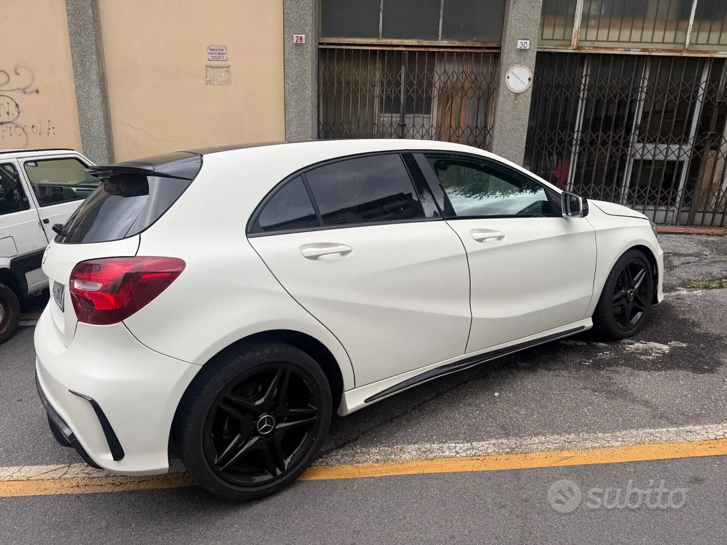 Mercedes-Benz A 180 2014 photo 5