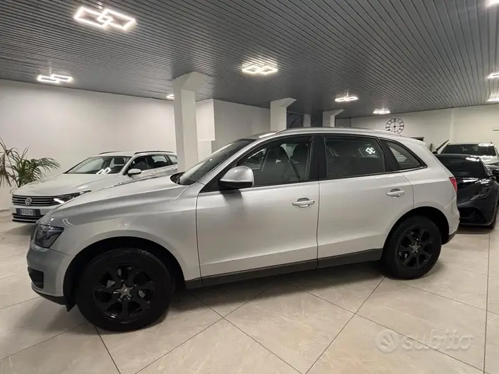 Audi Q5 2010 photo 3