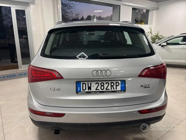 Audi Q5 2010 photo 5