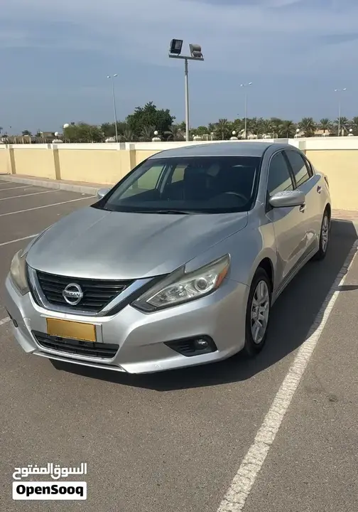 Nissan Altima 2017 photo 2