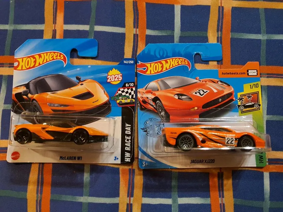 Hot Wheels Autos