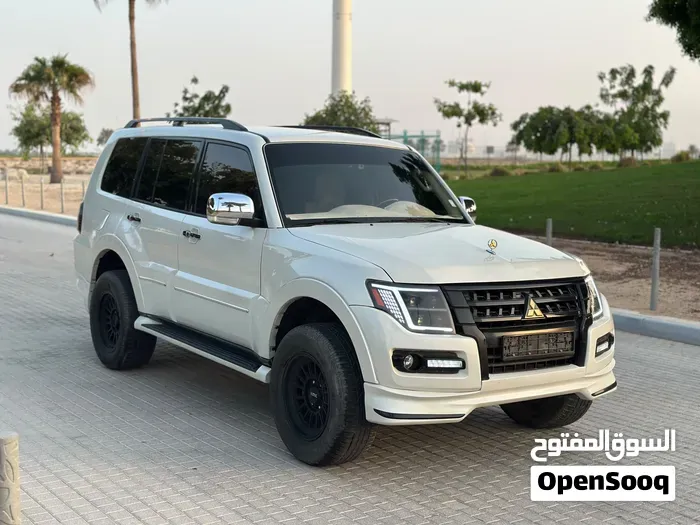Mitsubishi Pajero Gls 2020 photo 2
