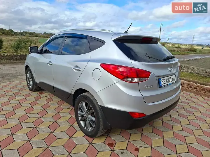 Hyundai Ix35 2013 photo 4