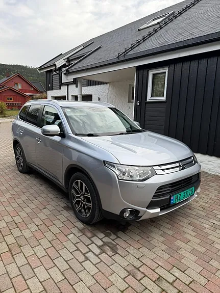 Mitsubishi Outlander 2014 photo 3