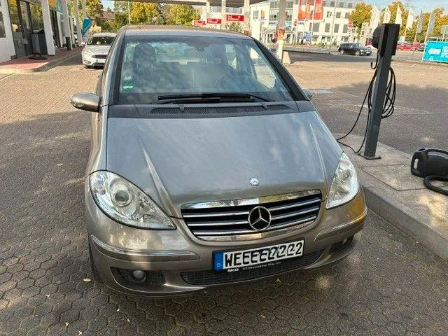 Mercedes-Benz B 160