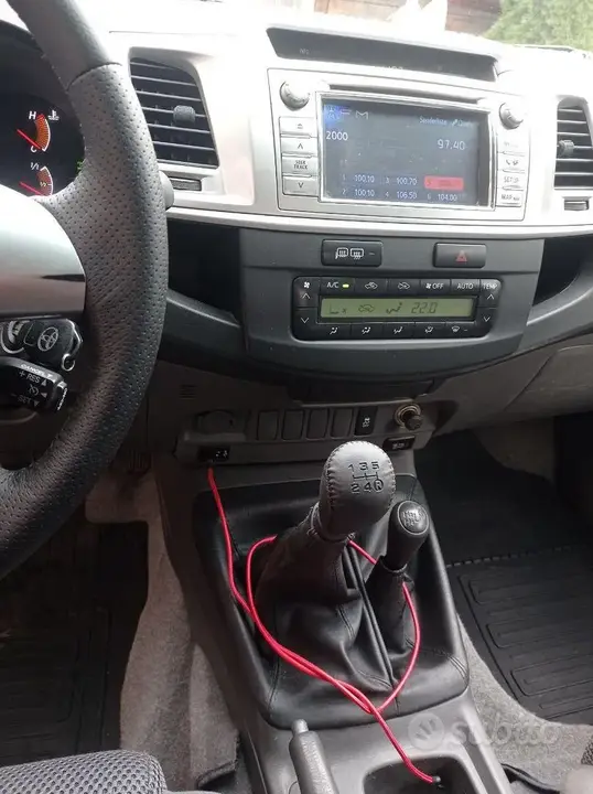 Toyota Hilux 2013 photo 5