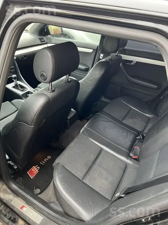 Audi A4 Avant 2004 photo 3