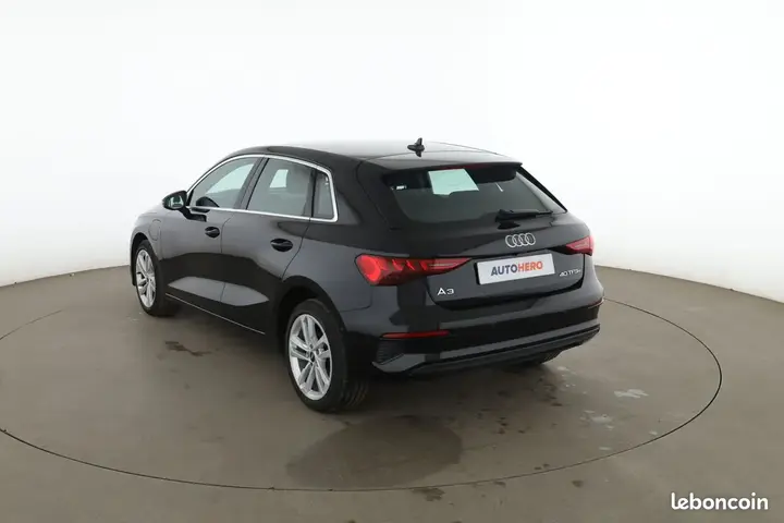 Audi A3 2022 photo 2