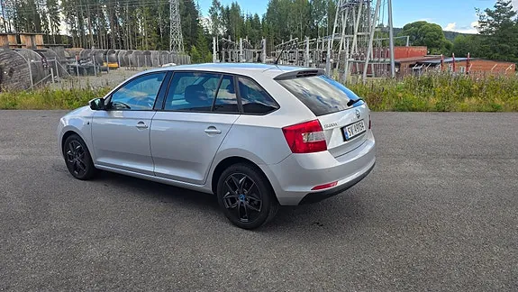 Skoda Rapid Spaceback 2014 photo 4