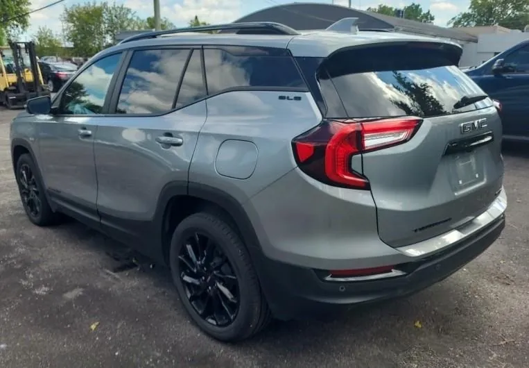 GMC Terrain 2024 photo 4