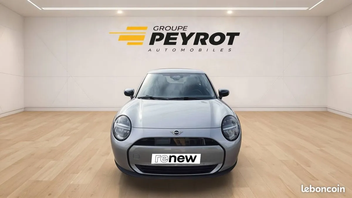 Mini Cooper 2024 photo 2