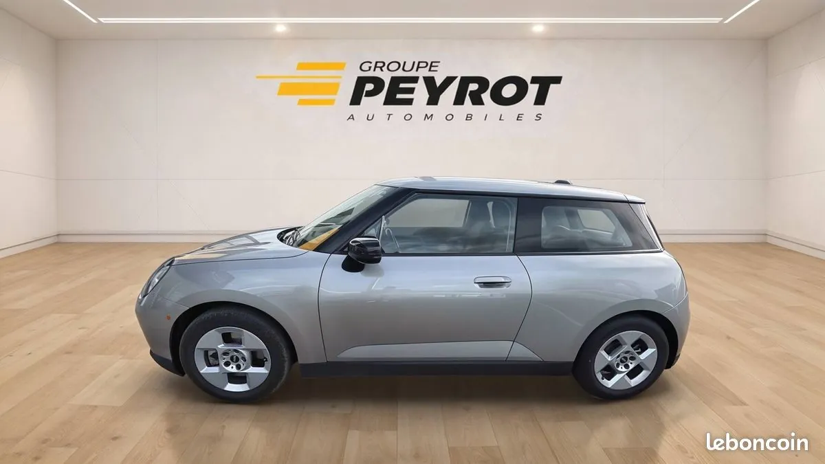 Mini Cooper 2024 photo 3