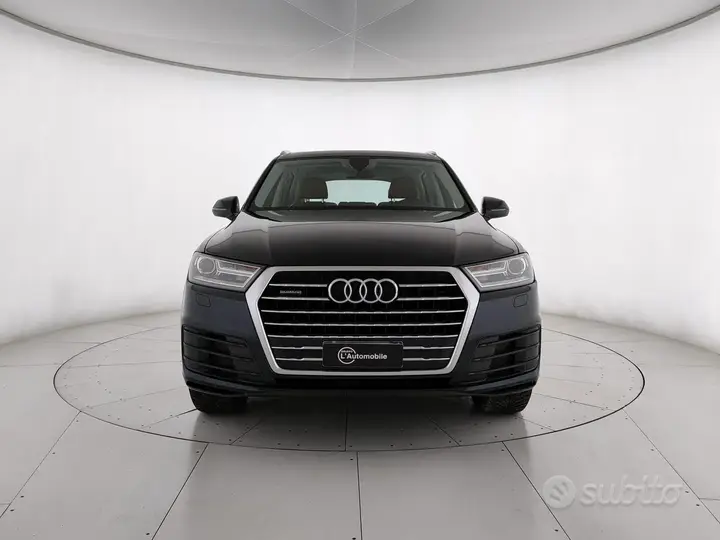 Audi Q7 2017 photo 3