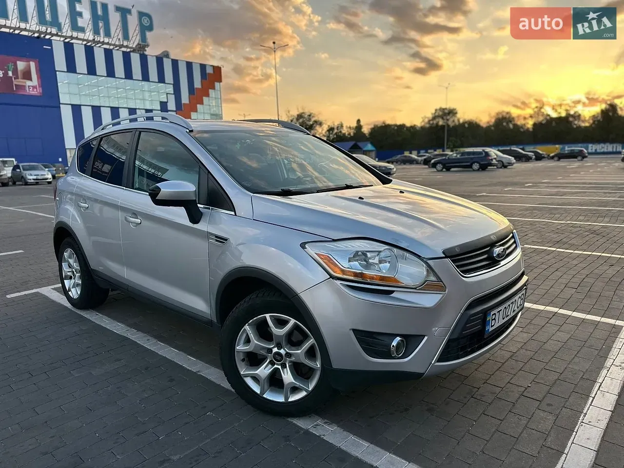 Ford Kuga 2011 photo 2